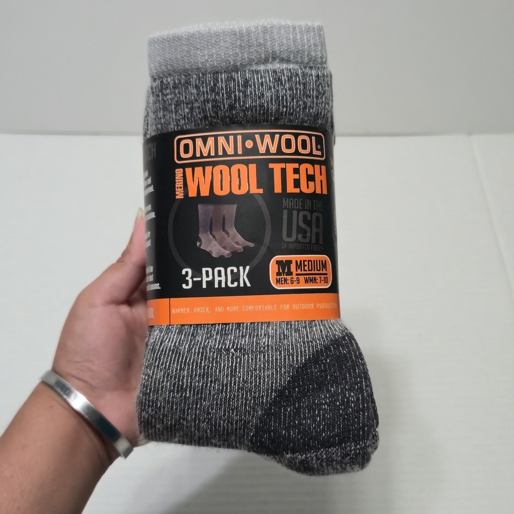 OMNI WOOL MERINO WOOL TECH SOCKS Size MEDIUM 3 Pairs NEW